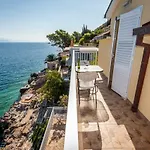Waterfront * Trpanj