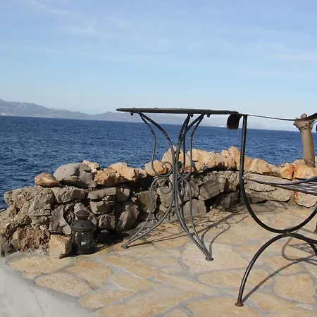 Waterfront Apartment Trpanj