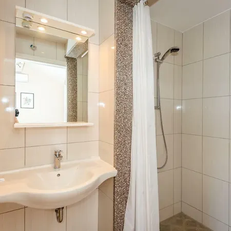 Waterfront Apartment Trpanj