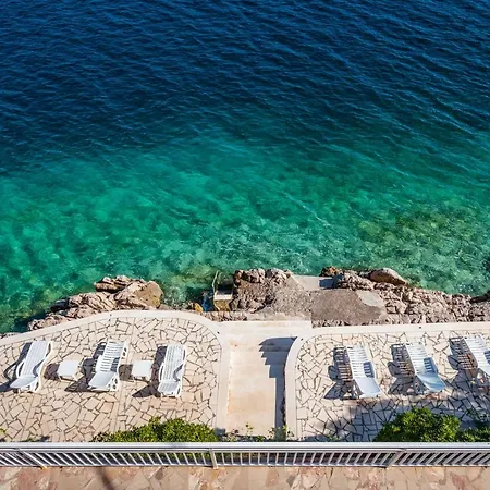 Apartment Waterfront Trpanj